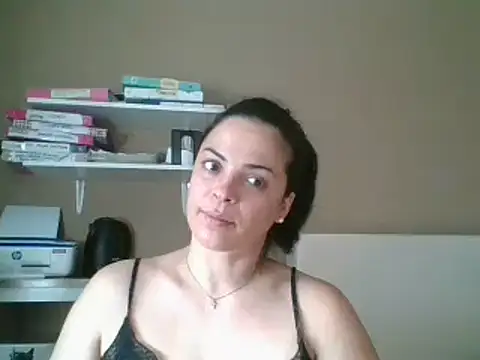 Snapshot of ITALIANASISIXX chatting on May 2026 06:32:01 AM ITALIANASISIXX online show from May 2026 06:32:01 AM