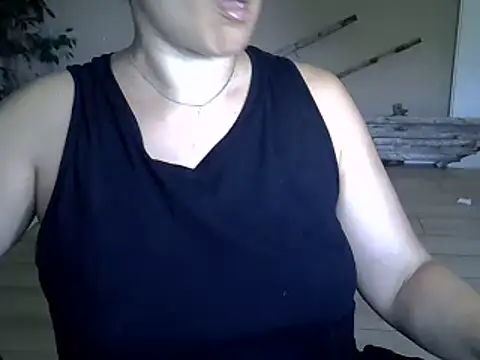 Snapshot of ITALIANASISIXX chatting on June 2026 12:47:02 PM ITALIANASISIXX online show from June 2026 12:47:02 PM