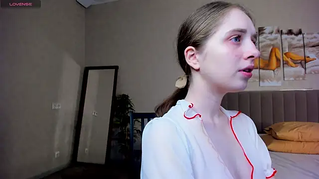 Camilla Kelly online show from March 2026 12:58:01 AM