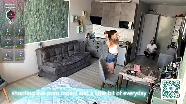 VelvetMiley online show from April 2026 01:41:02 PM