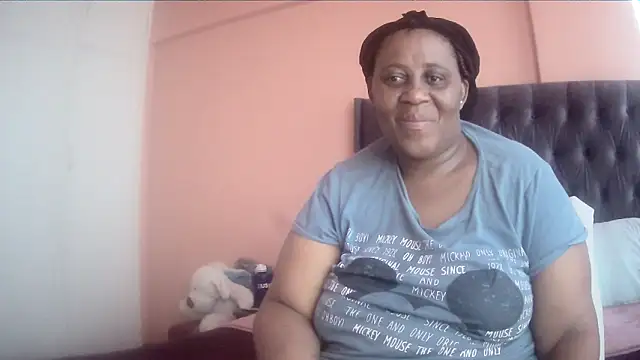 HUGEASSXXXXX online show from March 2026 05:40:02 AM