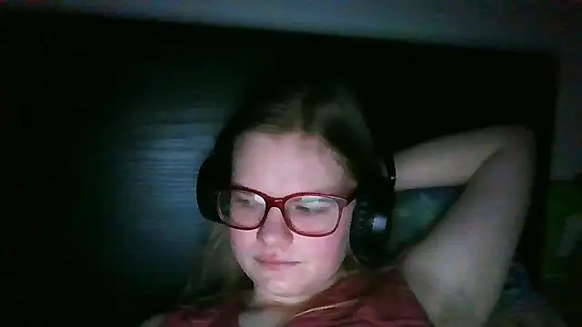 Moonolighta online show from January 2026 04:32:02 PM