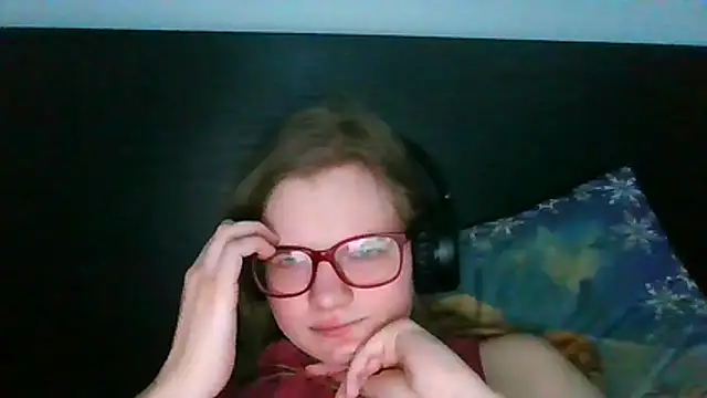 Moonolighta online show from January 2026 12:18:01 PM