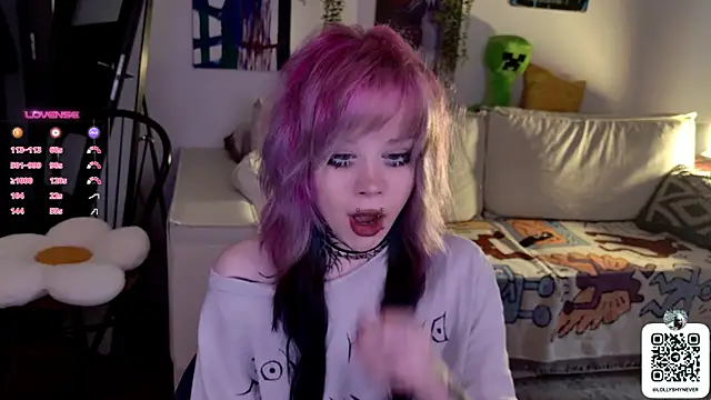 Lollyshy online show from October 2025 10:44:02 AM