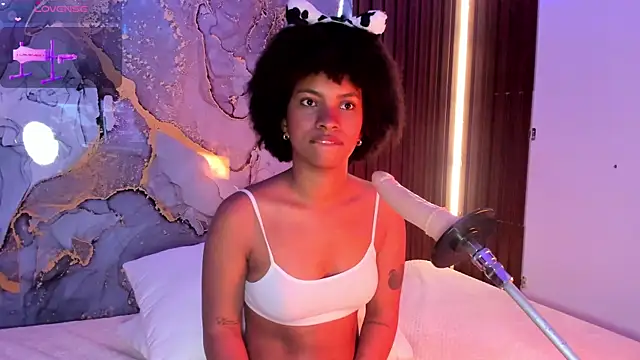 Lolalewis777 online show from October 2025 02:48:01 PM