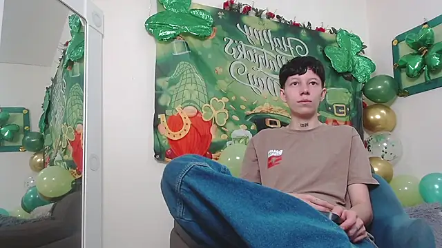 LiamBrown09 online show from March 2026 07:40:02 PM