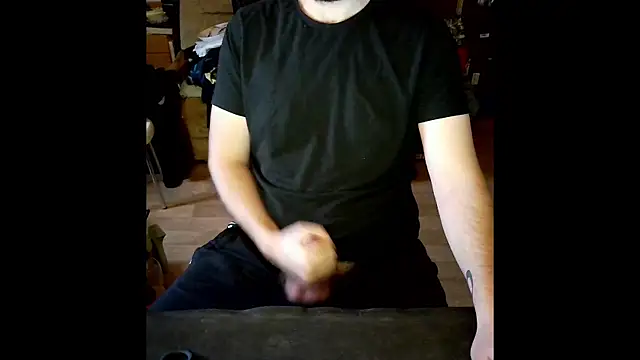 Snapshot of _SpicyStuff_@xh chatting on December 2025 10:57:01 AM SpicyStuff xh online show from December 2025 10:57:01 AM