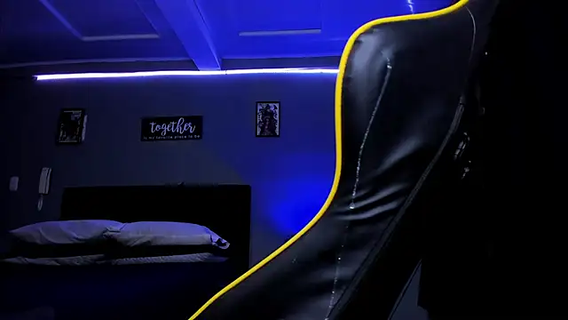 alexgiraldo   online show from November 2025 10:50:02 AM