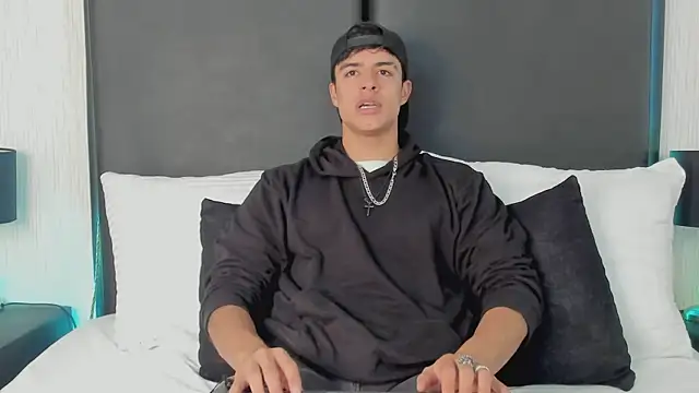 JacobBikerr online show from October 2025 11:44:02 AM