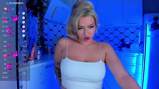 Candy Mur online show from September 2025 08:58:01 PM