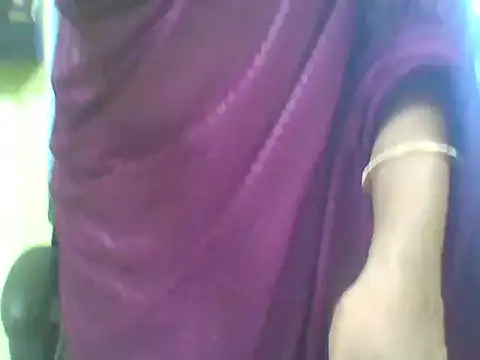 Snapshot of Hot_Rose2 chatting on May 2026 02:18:02 AM Hot Rose2 online show from May 2026 02:18:02 AM