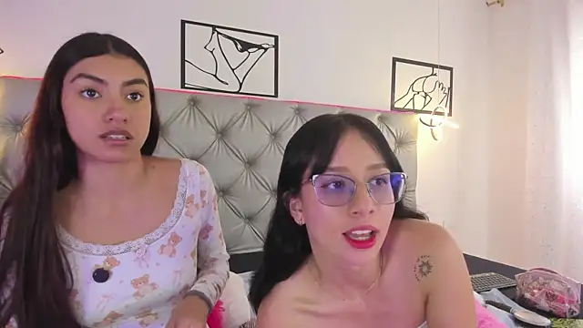 Naughty Couple83 online show from November 2025 03:34:01 PM