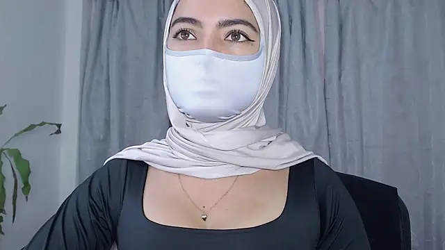 Snapshot of jade_nassar chatting on April 2026 06:31:02 PM jade nassar online show from April 2026 06:31:02 PM
