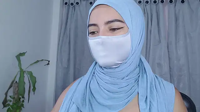 Snapshot of jade_nassar chatting on April 2026 08:12:02 PM jade nassar online show from April 2026 08:12:02 PM
