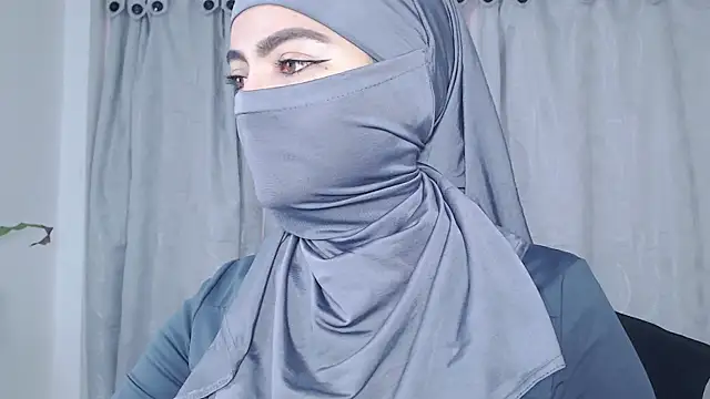 Snapshot of jade_nassar chatting on April 2026 11:05:02 AM jade nassar online show from April 2026 11:05:02 AM