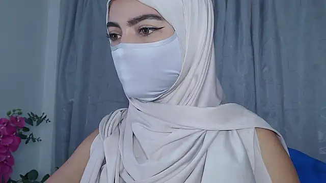 Snapshot of jade_nassar chatting on June 2026 10:22:02 PM jade nassar online show from June 2026 10:22:02 PM