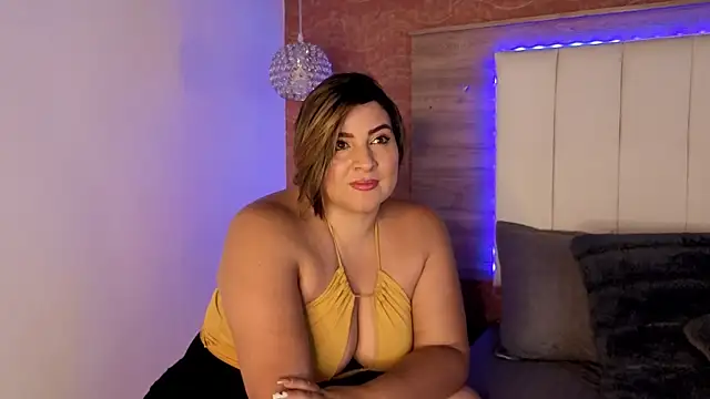 AgnesIvanova online show from July 2026 06:43:01 PM