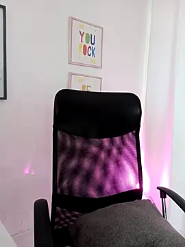 kim7  online show from April 2026 03:03:02 PM