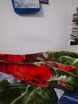 Shalu G online show from November 2025 05:12:01 PM