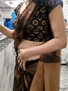 Shalu G online show from December 2025 03:42:01 PM