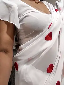 Shalu G online show from April 2026 06:24:02 PM