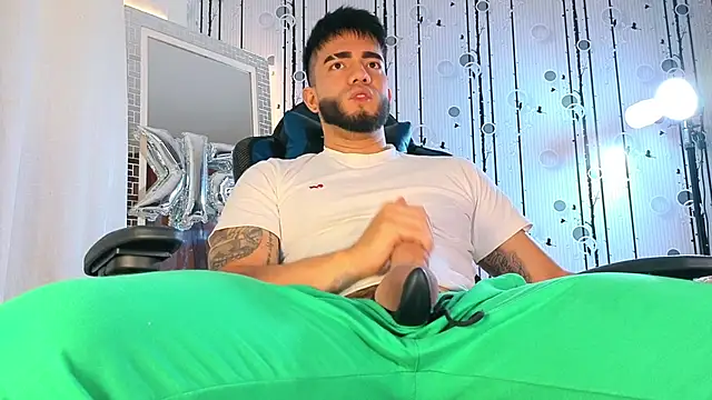 Snapshot of King_Draven3 chatting on November 2025 07:24:01 PM King Draven3 online show from November 2025 07:24:01 PM