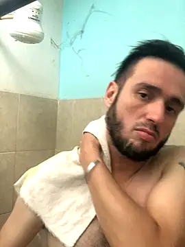 Snapshot of Alexitho25 chatting on October 2025 09:56:01 PM Alexitho25 online show from October 2025 09:56:01 PM