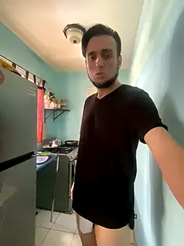 Snapshot of Alexitho25 chatting on October 2025 09:37:01 PM Alexitho25 online show from October 2025 09:37:01 PM