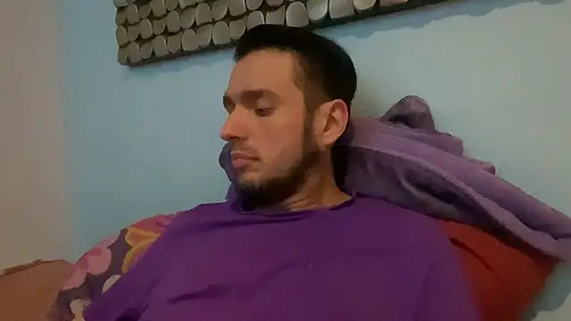 Snapshot of Alexitho25 chatting on October 2025 08:37:02 AM Alexitho25 online show from October 2025 08:37:02 AM