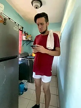 Snapshot of Alexitho25 chatting on October 2025 09:38:01 PM Alexitho25 online show from October 2025 09:38:01 PM