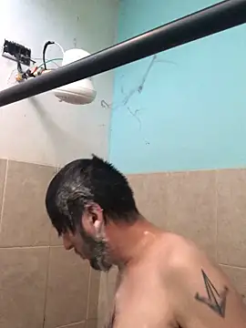 Snapshot of Alexitho25 chatting on November 2025 09:38:01 PM Alexitho25 online show from November 2025 09:38:01 PM