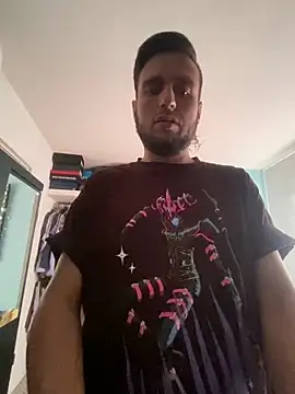 Snapshot of Alexitho25 chatting on November 2025 09:31:02 PM Alexitho25 online show from November 2025 09:31:02 PM