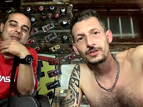 Snapshot of lovehairymature90 chatting on September 2025 01:20:02 AM lovehairymature90 online show from September 2025 01:20:02 AM