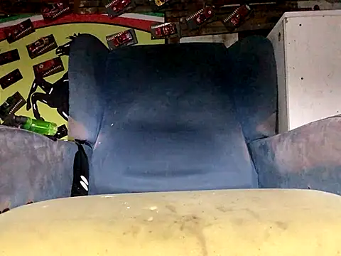 Snapshot of lovehairymature90 chatting on September 2025 02:38:02 AM lovehairymature90 online show from September 2025 02:38:02 AM