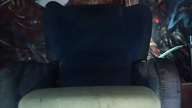 Snapshot of lovehairymature90 chatting on October 2025 10:31:01 PM lovehairymature90 online show from October 2025 10:31:01 PM