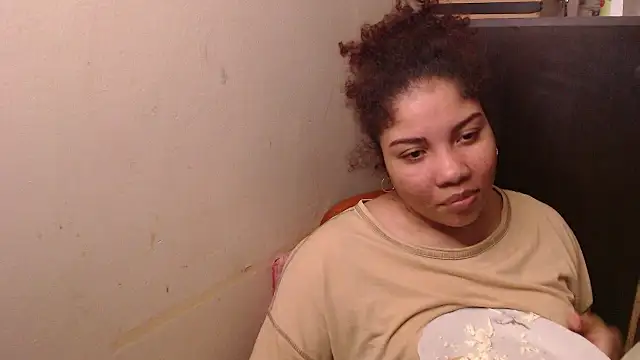 madelene online show from November 2025 01:59:01 AM