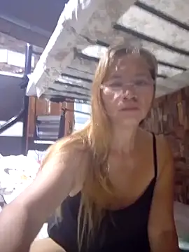 SexyHottMom online show from October 2025 08:40:01 PM