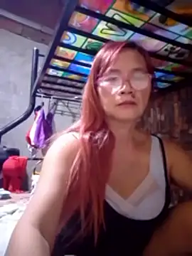 SexyHottMom online show from March 2026 01:00:01 AM