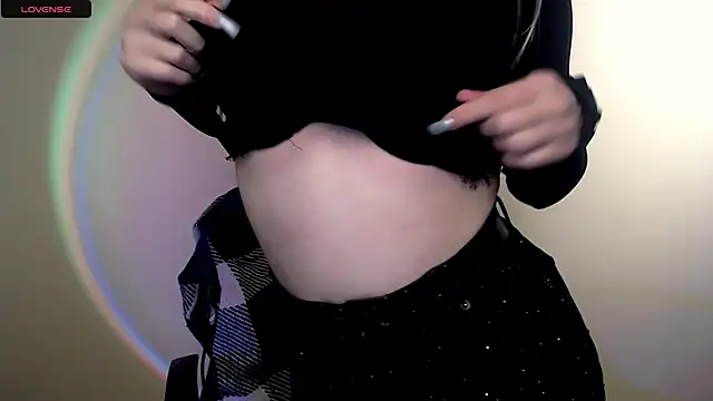 Snapshot of AliceHotty_ chatting on October 2025 10:12:01 AM AliceHotty online show from October 2025 10:12:01 AM