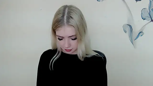 Snapshot of AliceHotty_ chatting on November 2025 09:30:01 AM AliceHotty online show from November 2025 09:30:01 AM