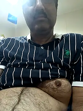 moonflower25 online show from November 2025 04:45:02 AM