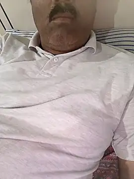 moonflower25 online show from November 2025 05:50:02 AM