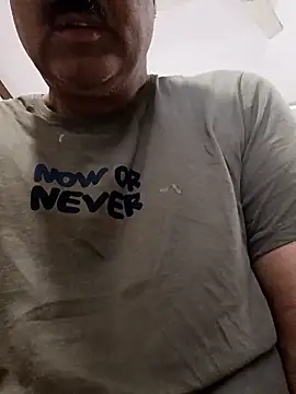 moonflower25 online show from December 2025 03:13:01 AM