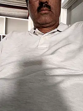 moonflower25 online show from April 2026 08:31:02 AM