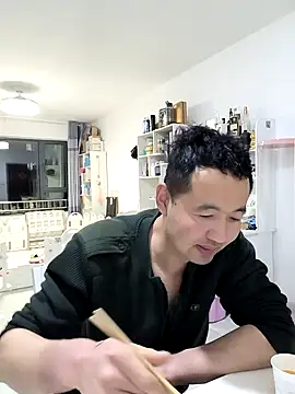 huanhuanaaaaa online show from April 2026 12:16:02 PM