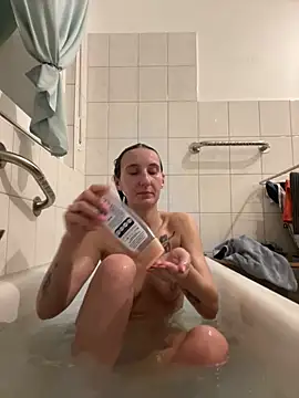 Emilia Mausi online show from November 2025 08:19:02 PM