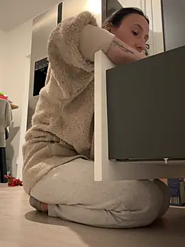 Emilia Mausi online show from March 2026 06:51:01 PM