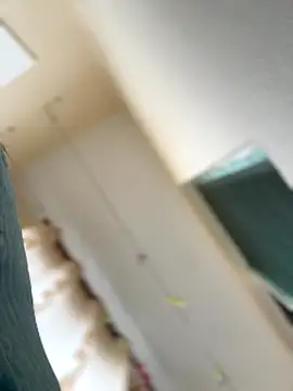 iSelena online show from October 2025 07:12:01 AM