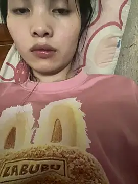 Snapshot of Obkhen chatting on April 2026 05:18:01 PM Obkhen online show from April 2026 05:18:01 PM