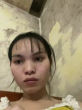 Snapshot of Obkhen chatting on April 2026 06:02:01 PM Obkhen online show from April 2026 06:02:01 PM